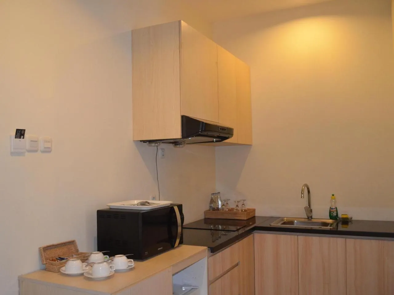 아파트호텔 Agung Putra Hotel & Apartment 꾸따